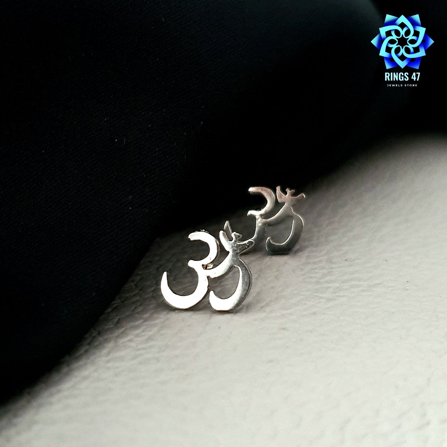 Boucles d'Oreilles Ôhm (ॐ)